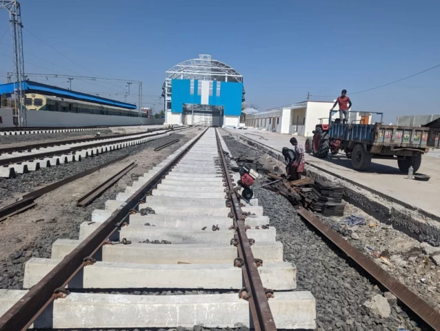 Holstic Technoengineers Private Limited || Construction || Infrastructure || Construction of track machine satellite depot with office Botad site 8 1024x771